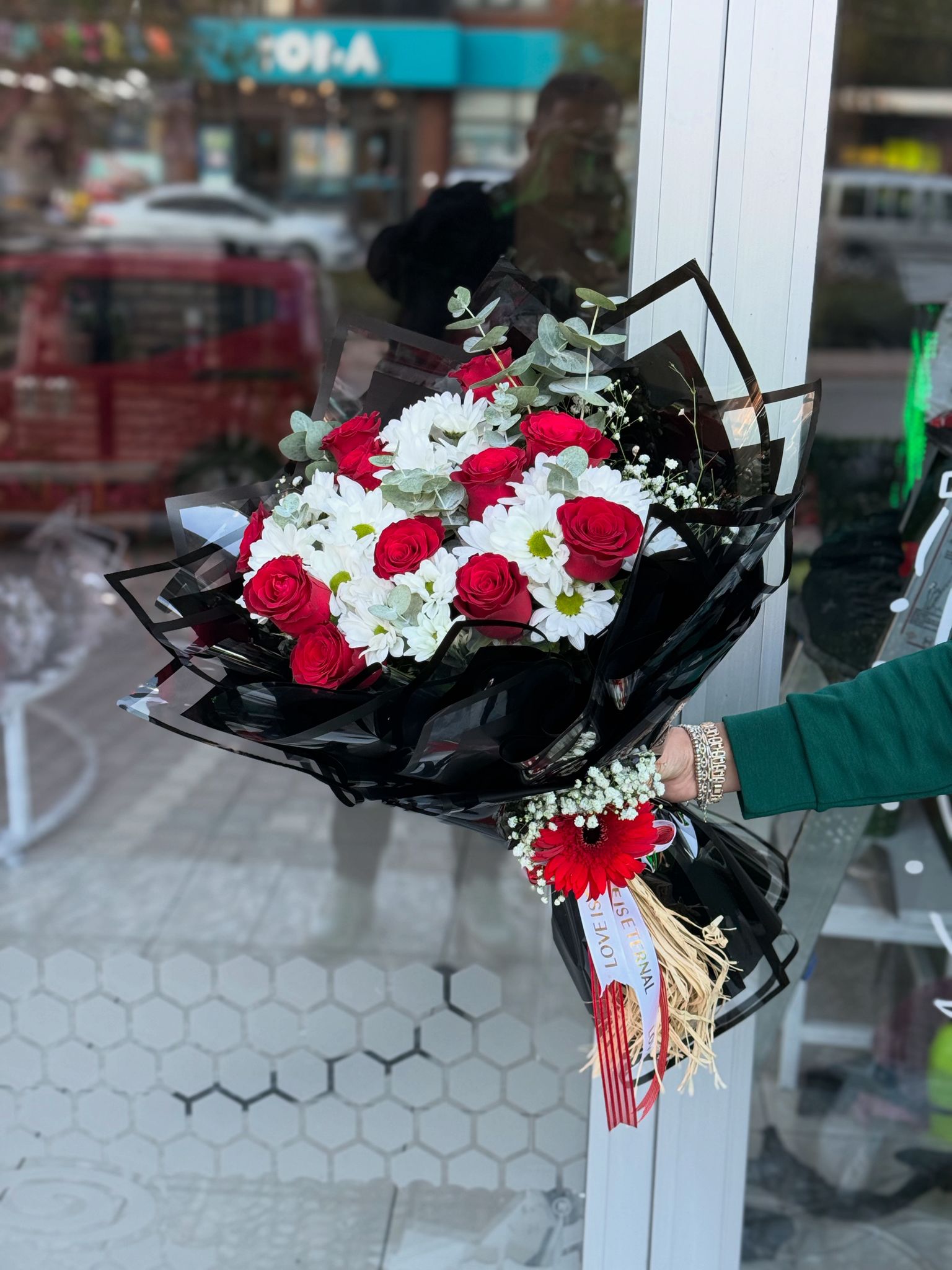 10 Gül ve Papatya Buketi