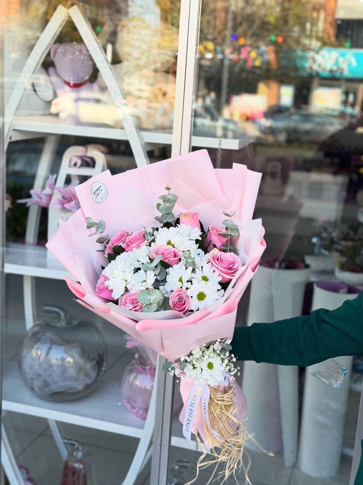 10 Pembe Gül ve Papatya